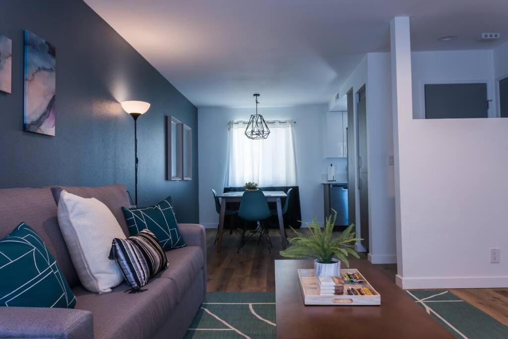 Stylish 2 Bed 1 And Half Bath Apartment Near Sofi Stadium, Lax, Forum Inglewood Eksteriør billede